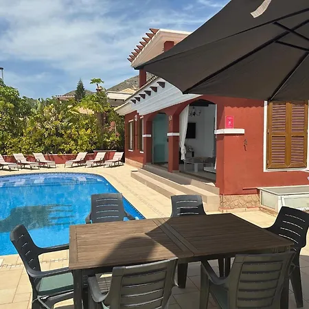 Villa Belvilla By Oyo Castillo El Toro Finestrat